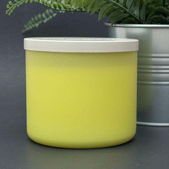 BBW Citron & Tonic White Barn Bath & Body Works 3 Wick Candle - Picture 2 of 10